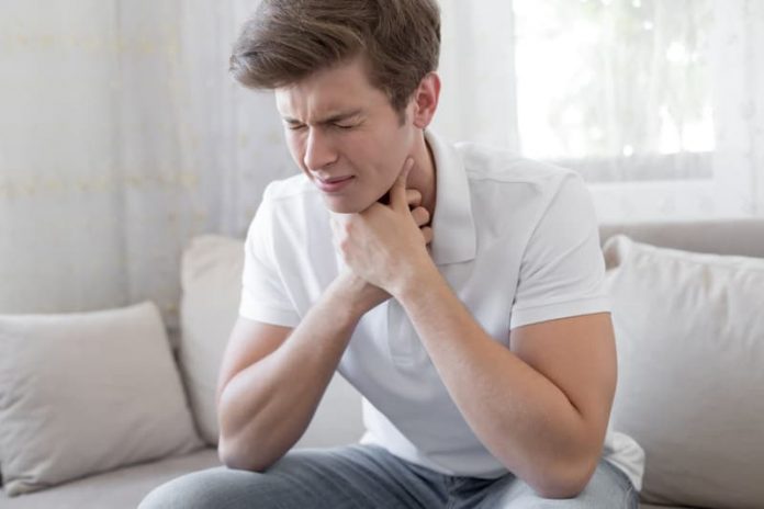 How to get rid of sore throat fast?