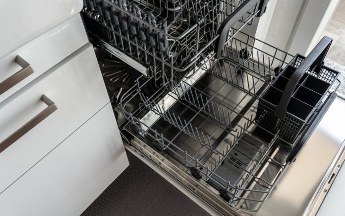 How to clean dishwasher?